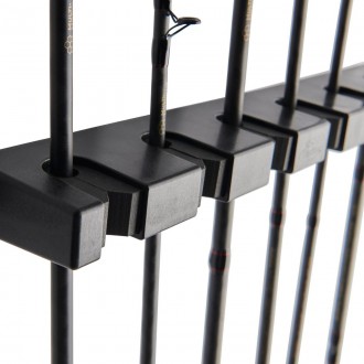 Držák prutů na zeď Berkley Rod Rack Vertical 6Rods